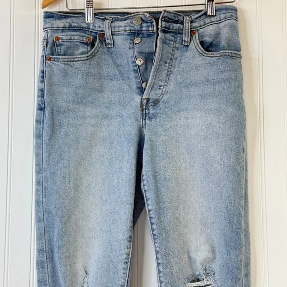 Levi’s Wedgie Straight Jeans Size 30 High Rise Button Fly Light Wash Denim - Picture 6 of 10